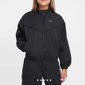 Nike Lightweight Oversized Jacket Black Zip Sportswear Coat Youth Girls SZ S NWT